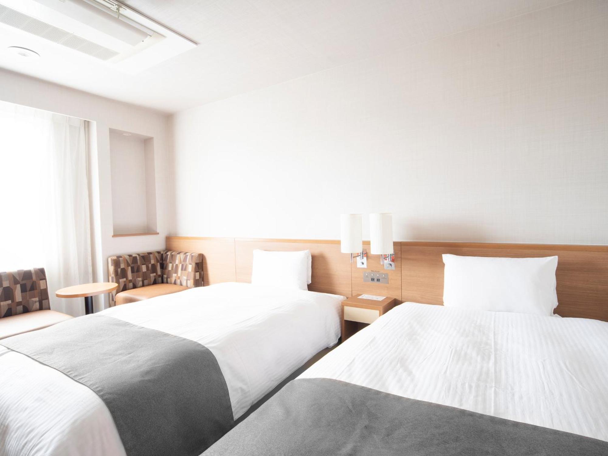 Vessel Inn Fukuyama Eki Kitaguchi Bagian luar foto